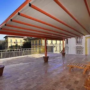 attico-incerpi-terrazza-sui-tetti-di-montecatini-terme.it-tuscanyhotel.com/
