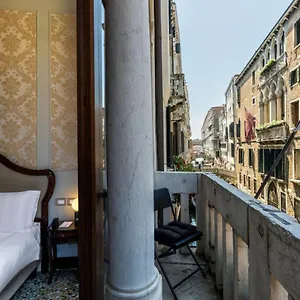 Colombina Otel